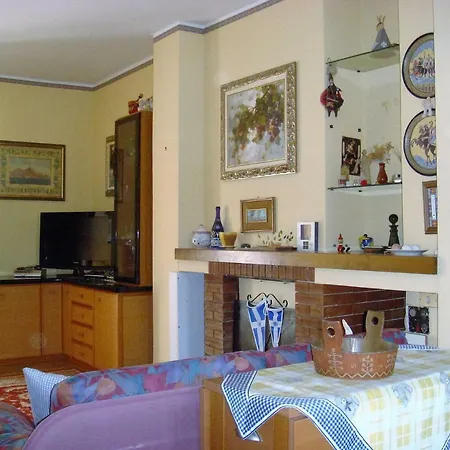 Happiness Therapy Villa Eboli